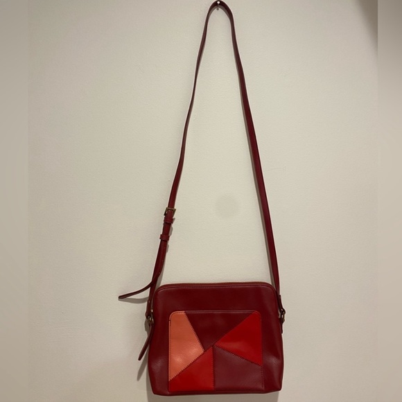 Universal Threads Red Crossbody Bag - Picture 2 of 5